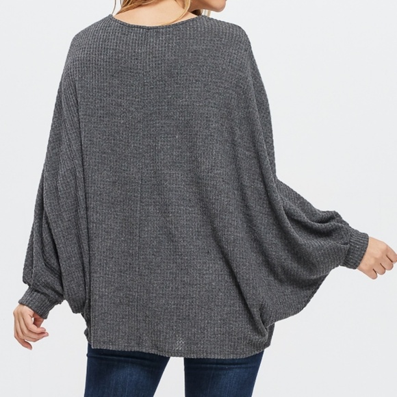 [LAST ONE] Gray Oversized Waffle Sweater - Picture 2 of 4